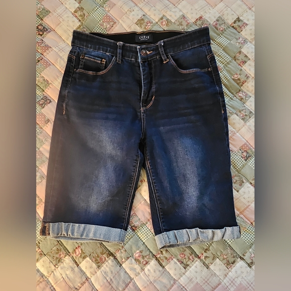 Curve Appeal Pants - Curve Appeal Bermuda Shorts - Comfort Waistband- Dark Wash